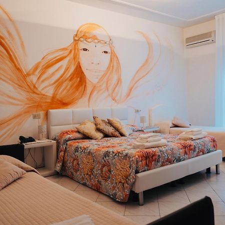 Hotel Julia ليدو ديلي ايستينسي المظهر الخارجي الصورة