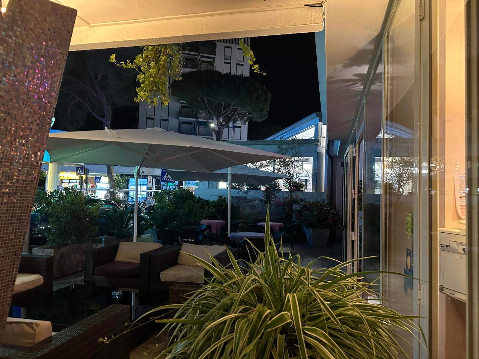 Hotel Julia ليدو ديلي ايستينسي المظهر الخارجي الصورة