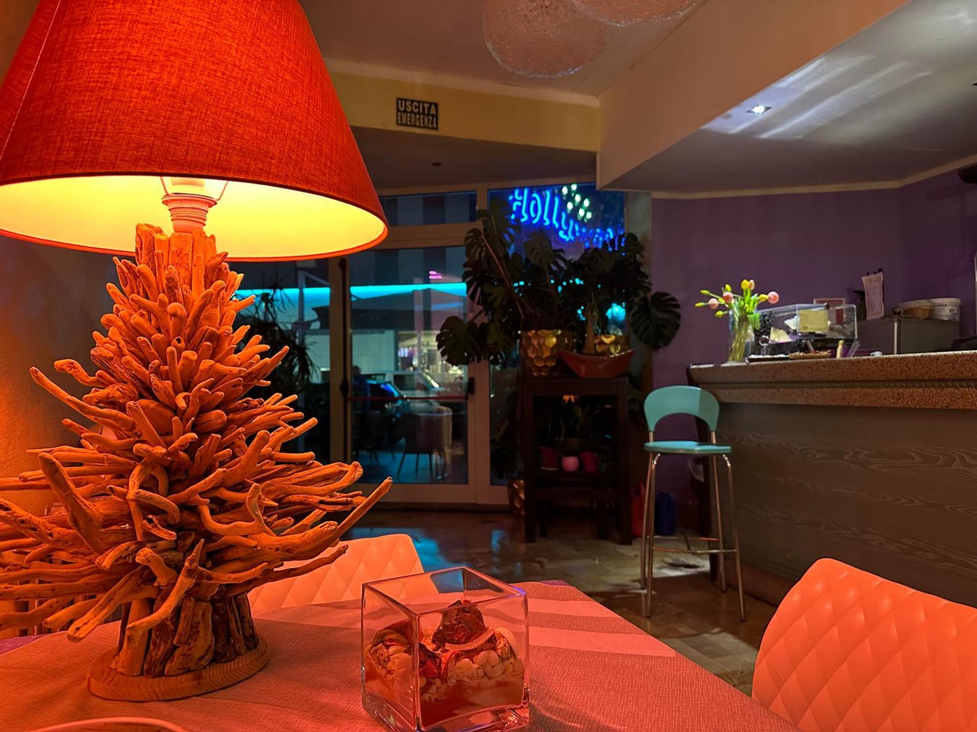 Hotel Julia ليدو ديلي ايستينسي المظهر الخارجي الصورة